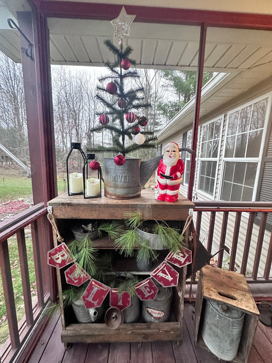 A 60° Miracle & A Dirt Road Christmas Porch Makeover